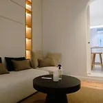 Charming 1-Bedroom Apartment In The Heart Of Graca | By Airnest