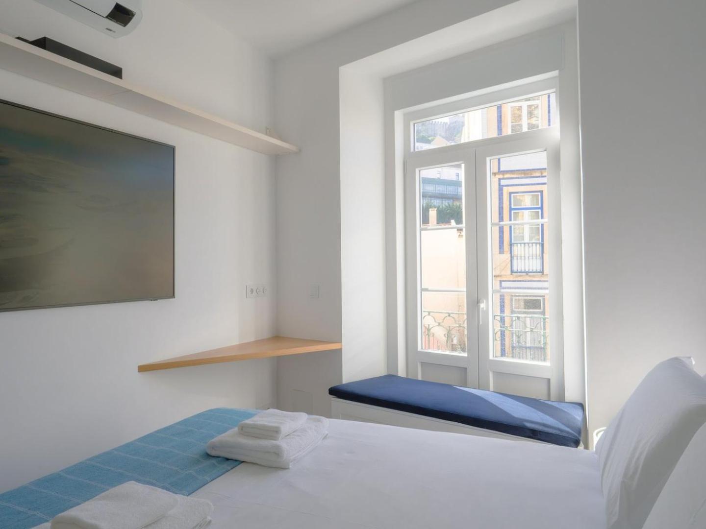 Charming 1-bedroom In The Heart Of Graca | By Airnest Apartment